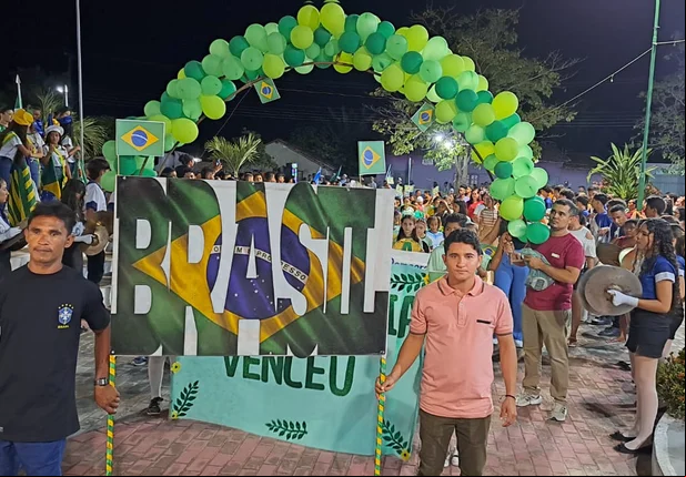 Desfile cívico de 2024